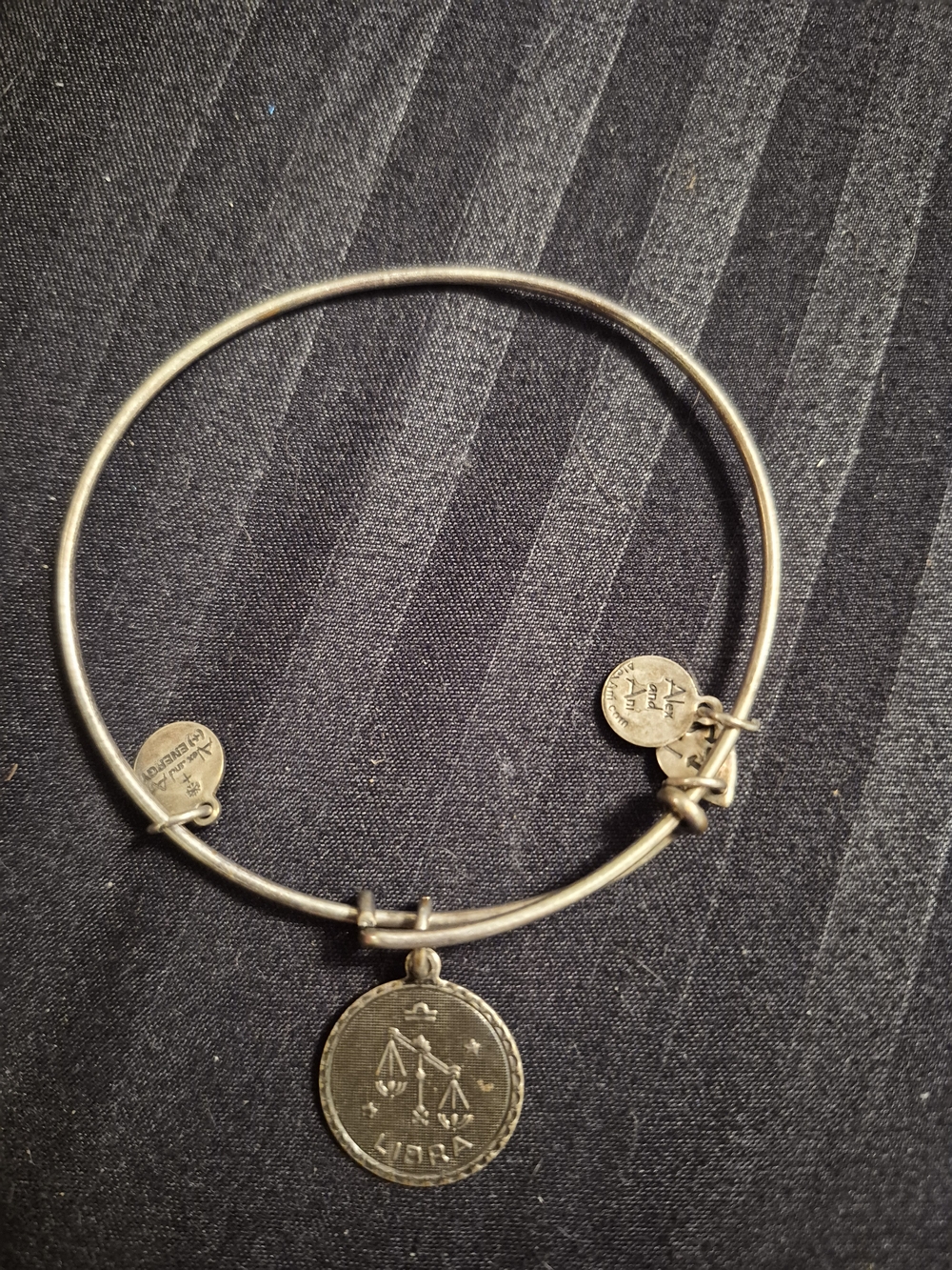 Source Unknown Silver Libra Charm Bangle Bracelet